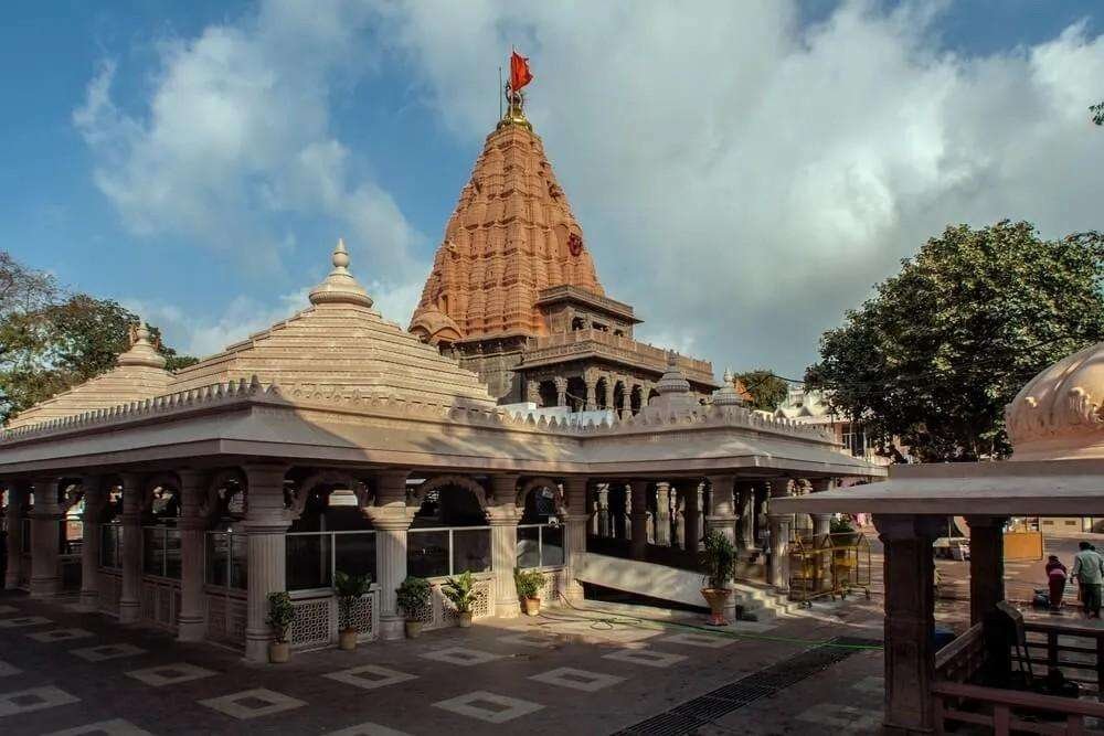 7 Jyotirlinga Darshan Tour