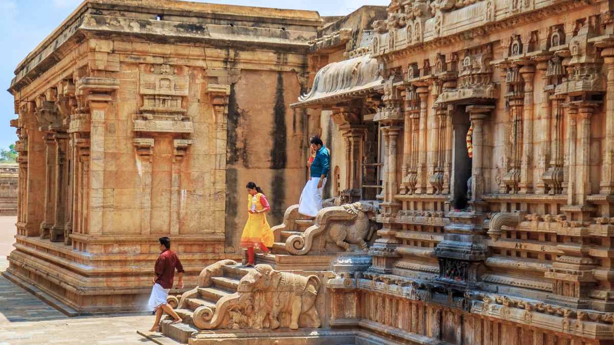 Experience-Led Jyotirlinga Travel Beyond Temple Darshan
